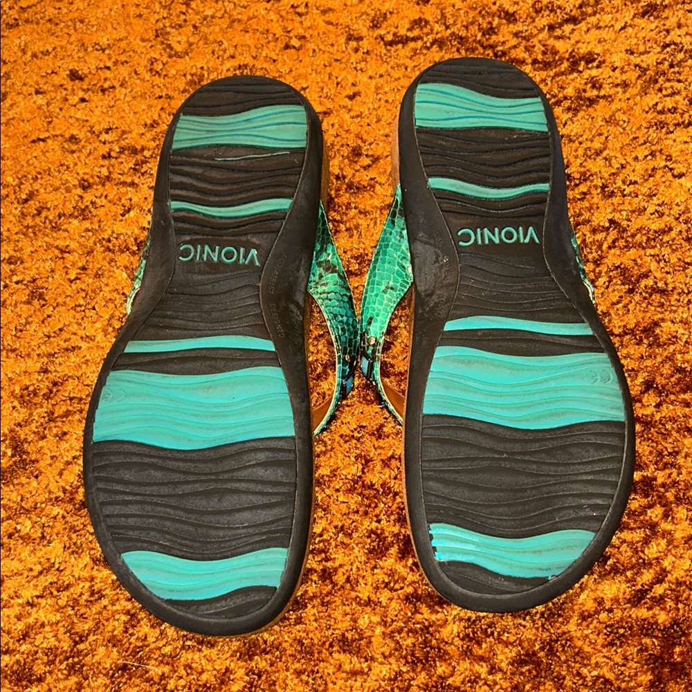 Vionic Turquoise Patterned Sandals - image 3